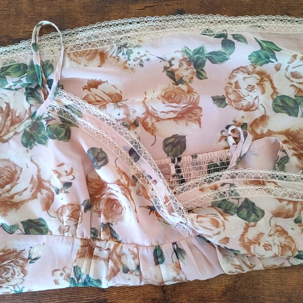Medium, Floral, spaghetti strapped with lace Forever 21 shirt - Picture 1 of 4